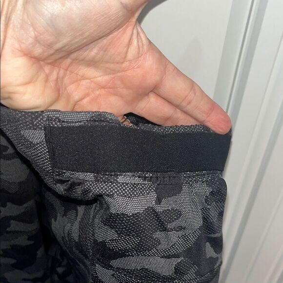 Lululemon Surge Short *Liner 6" Size M - Picture 12 of 15